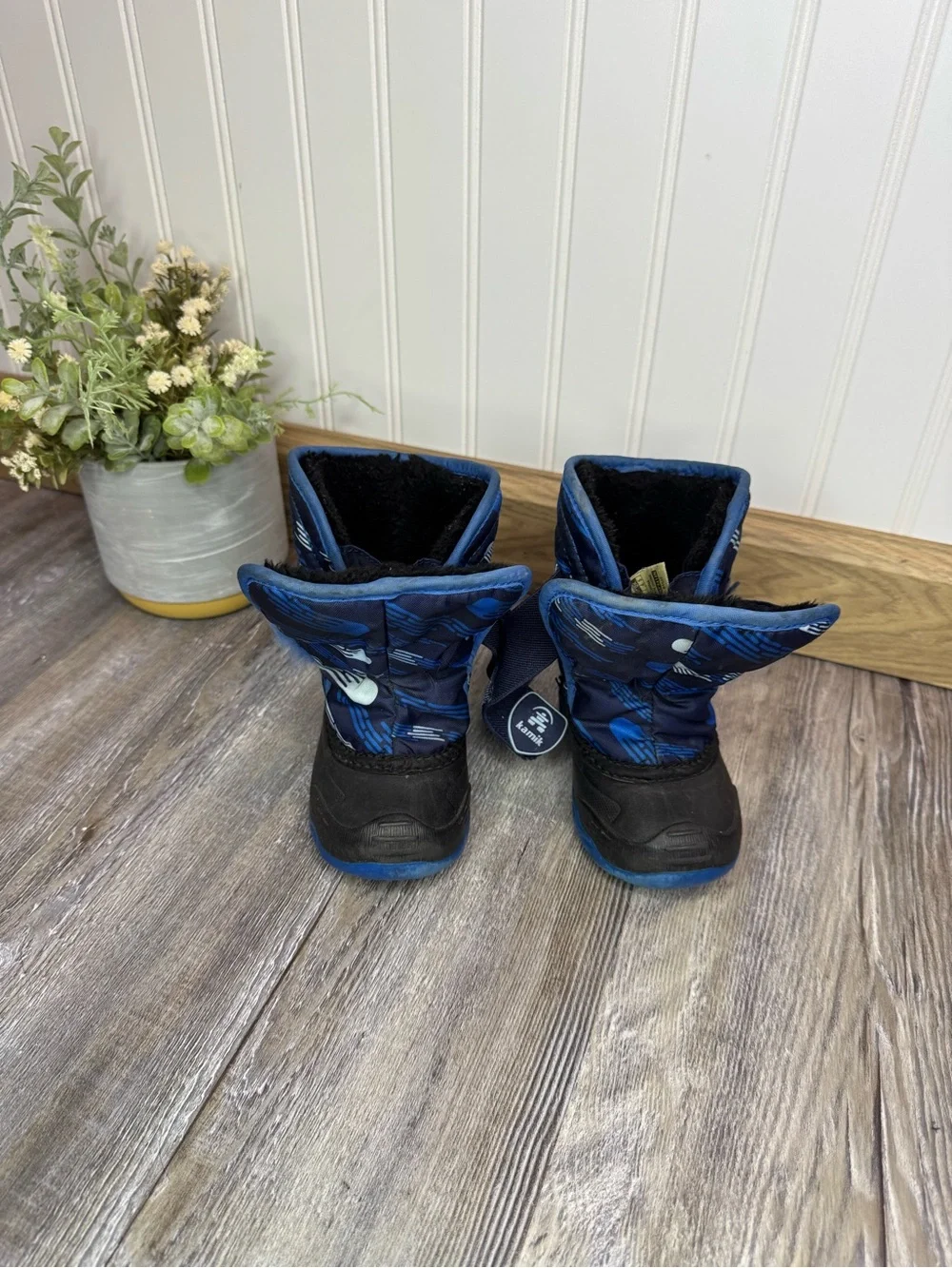 Kamik Snowybug 6 Blue and Black Winter Snow Boots Fleece w Velcro Boys Toddler 5